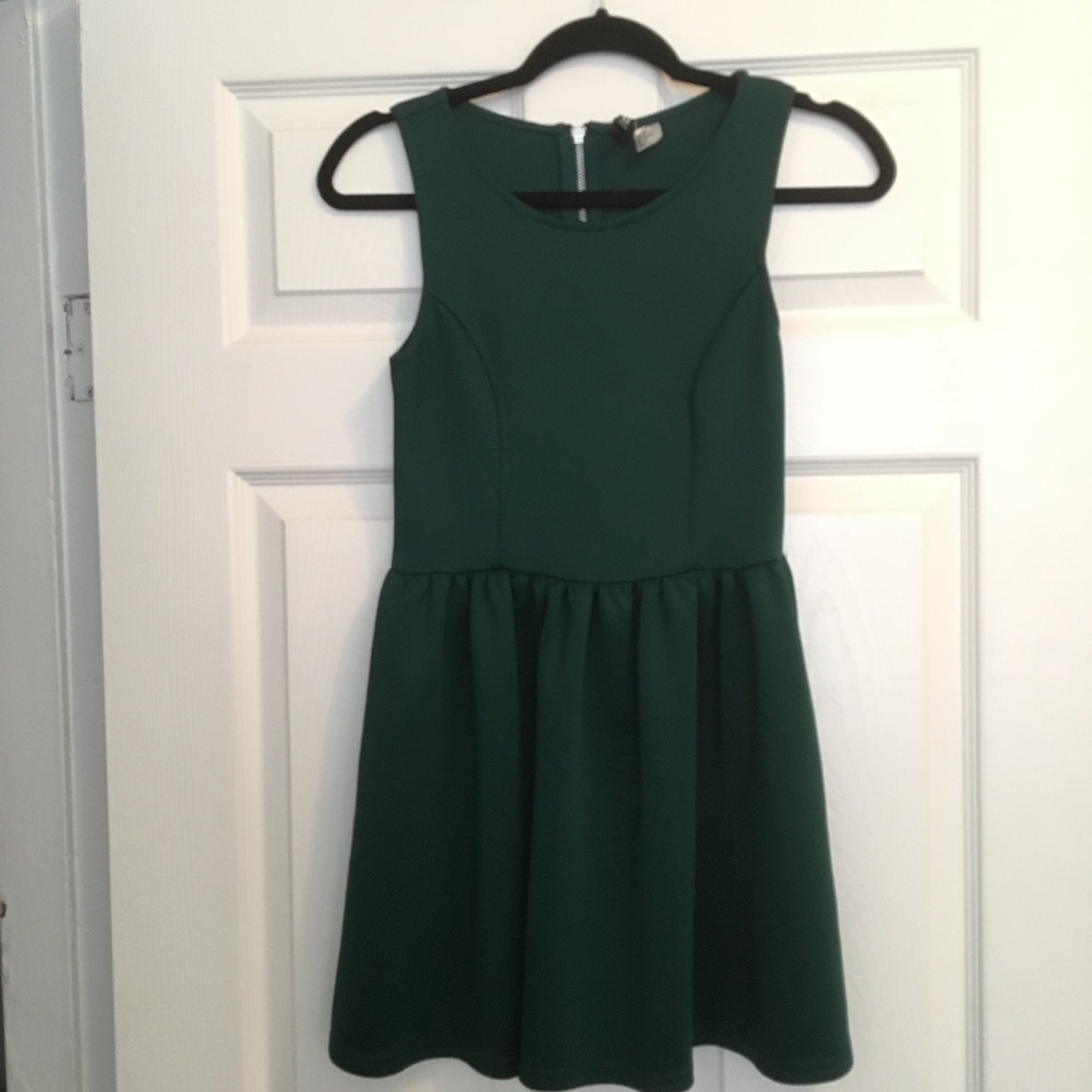 H&M forest green Polyester dress